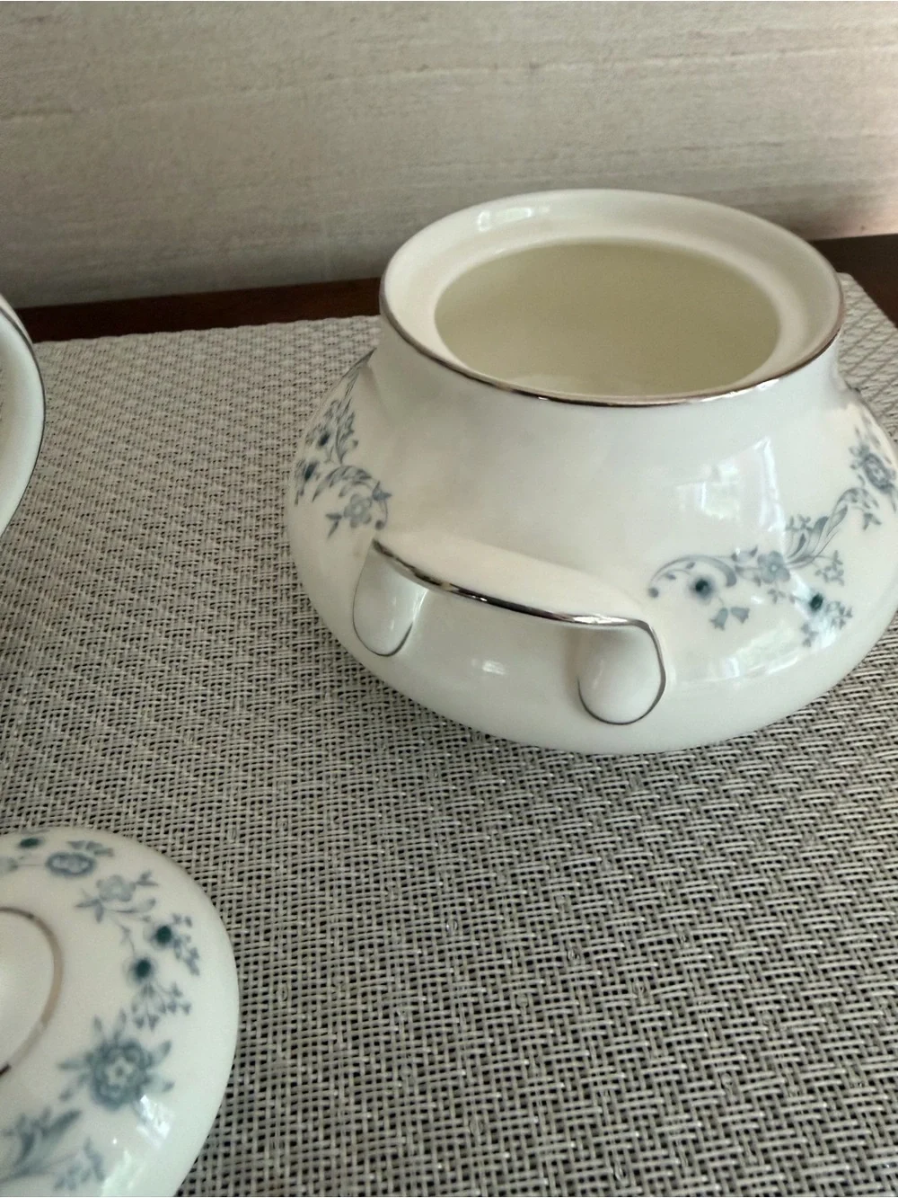 Royal Doulton Angelique Fine Bone China Sugar Bowl & Creamer ,England H 4997